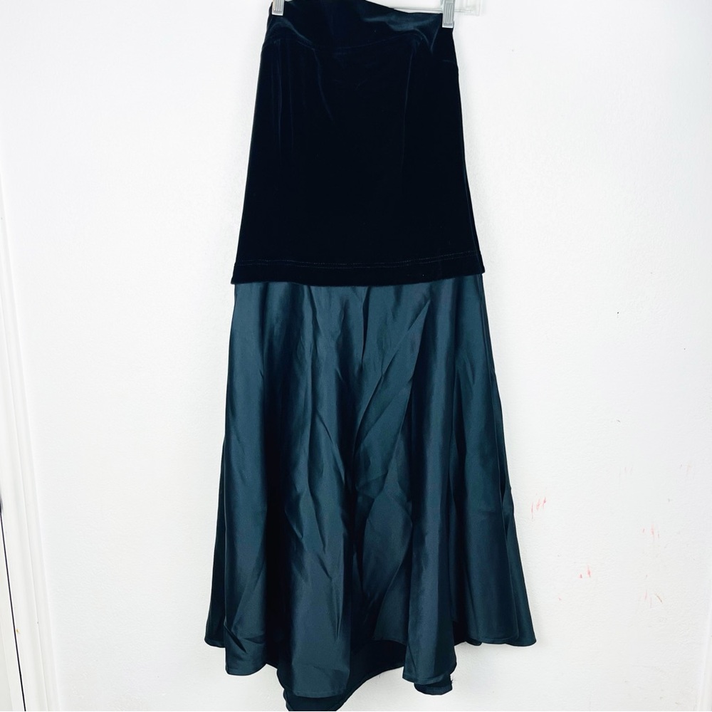 Vintage tadashi size 14 black velvet detail strapless evening dress